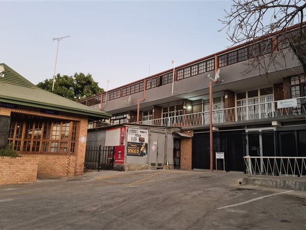 77  m² Office Space 77  m² Office Space