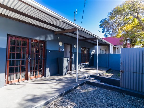 307  m² Office Space 307  m² Office Space
