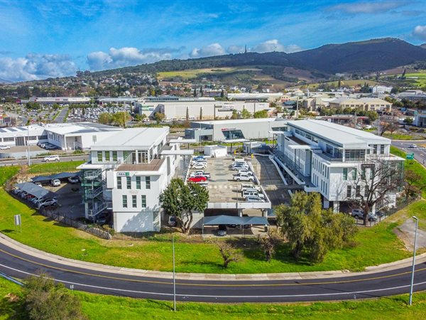 566  m² Office Space 566  m² Office Space