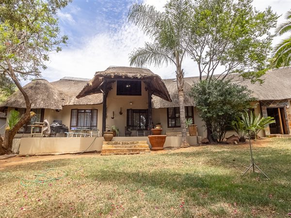 5 Bedroom House 5 Bedroom House
