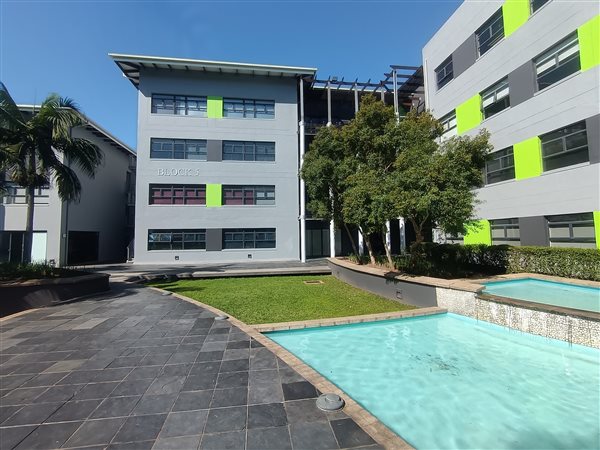 400  m² Commercial space 400  m² Commercial space