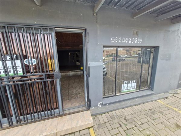 565  m² Industrial space 565  m² Industrial space