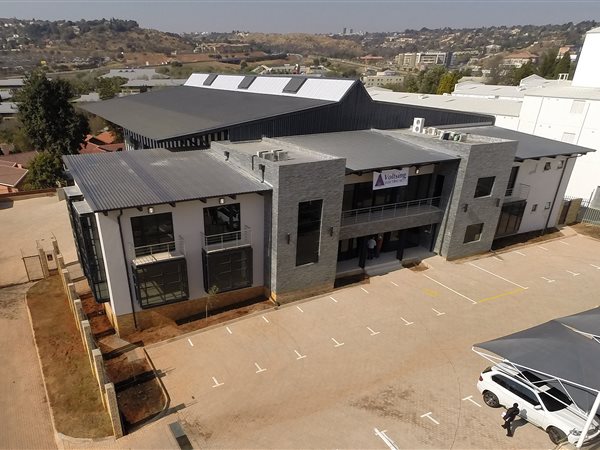 2 985  m² Commercial space 2 985  m² Commercial space