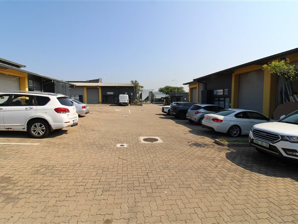 136  m² Industrial space 136  m² Industrial space