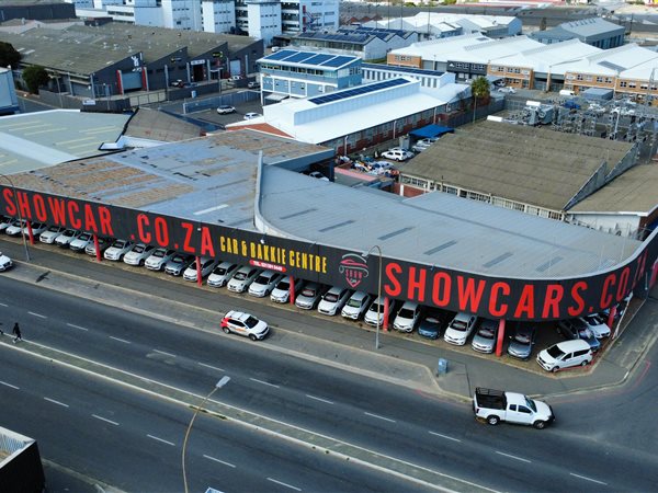 2 200  m² Retail Space 2 200  m² Retail Space