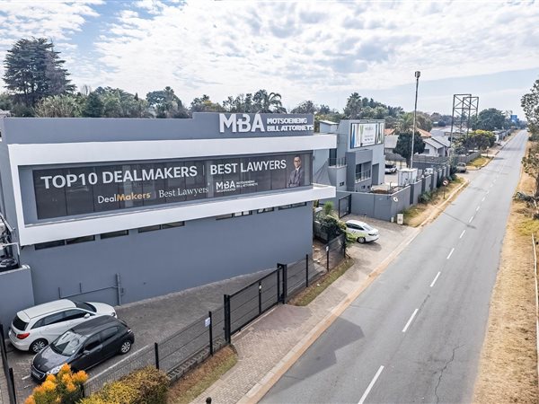 1 150  m² Office Space 1 150  m² Office Space