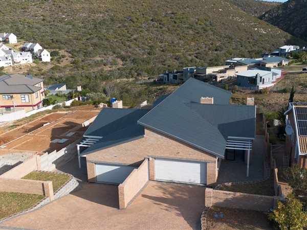 3 Bedroom House 3 Bedroom House