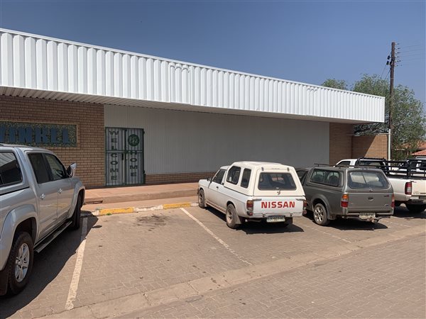 1 040  m² Commercial space 1 040  m² Commercial space