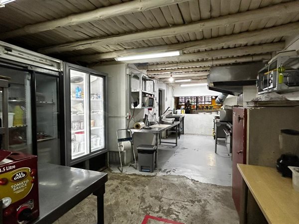 450  m² Commercial space 450  m² Commercial space