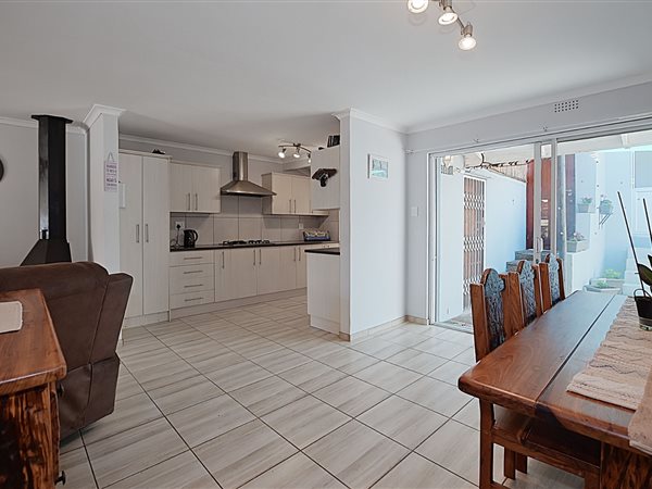 3 Bedroom House 3 Bedroom House