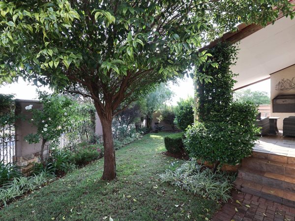 3 Bedroom Townhouse 3 Bedroom Townhouse