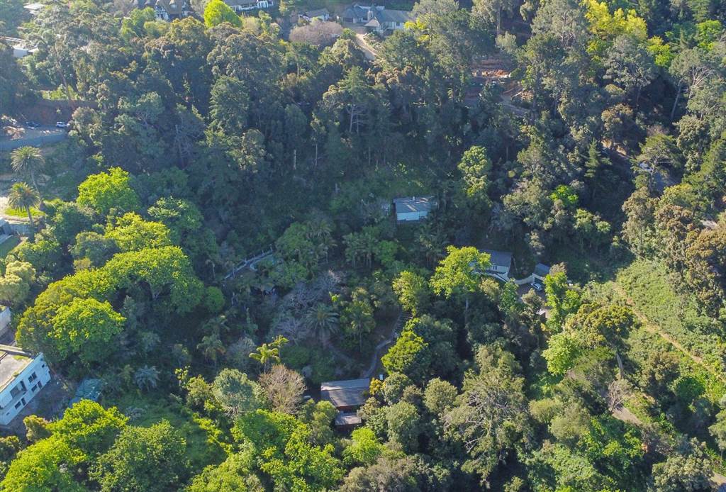 8 000 m² Land 8 000 m² Land