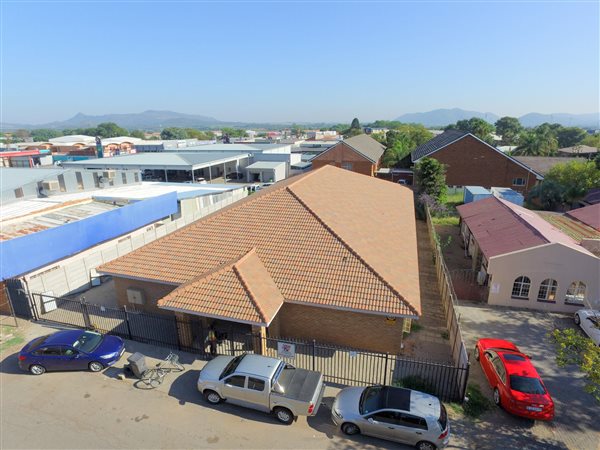 430  m² Commercial space 430  m² Commercial space