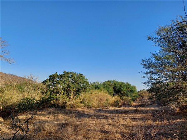 2 400 m² Land 2 400 m² Land