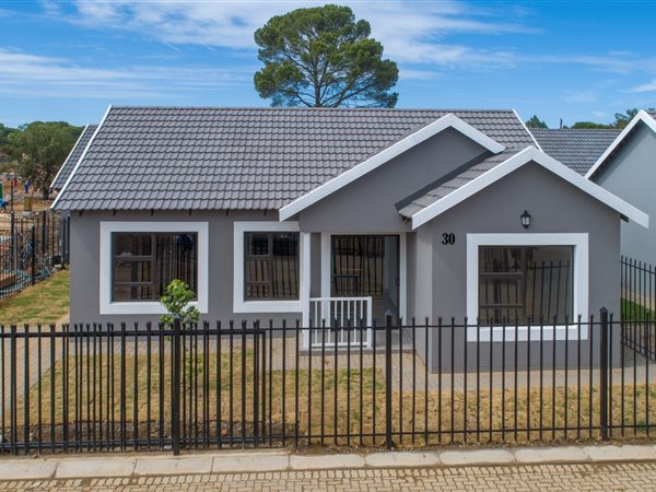 3 Bedroom Townhouse 3 Bedroom Townhouse