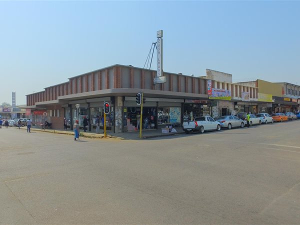 544  m² Retail Space 544  m² Retail Space