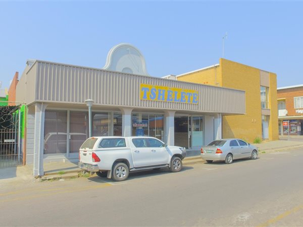 500  m² Retail Space 500  m² Retail Space